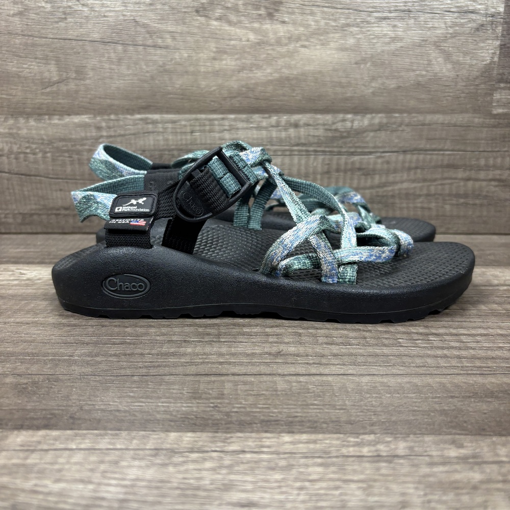 Chaco Strappy Green Black Womens US Size 7 Sandals